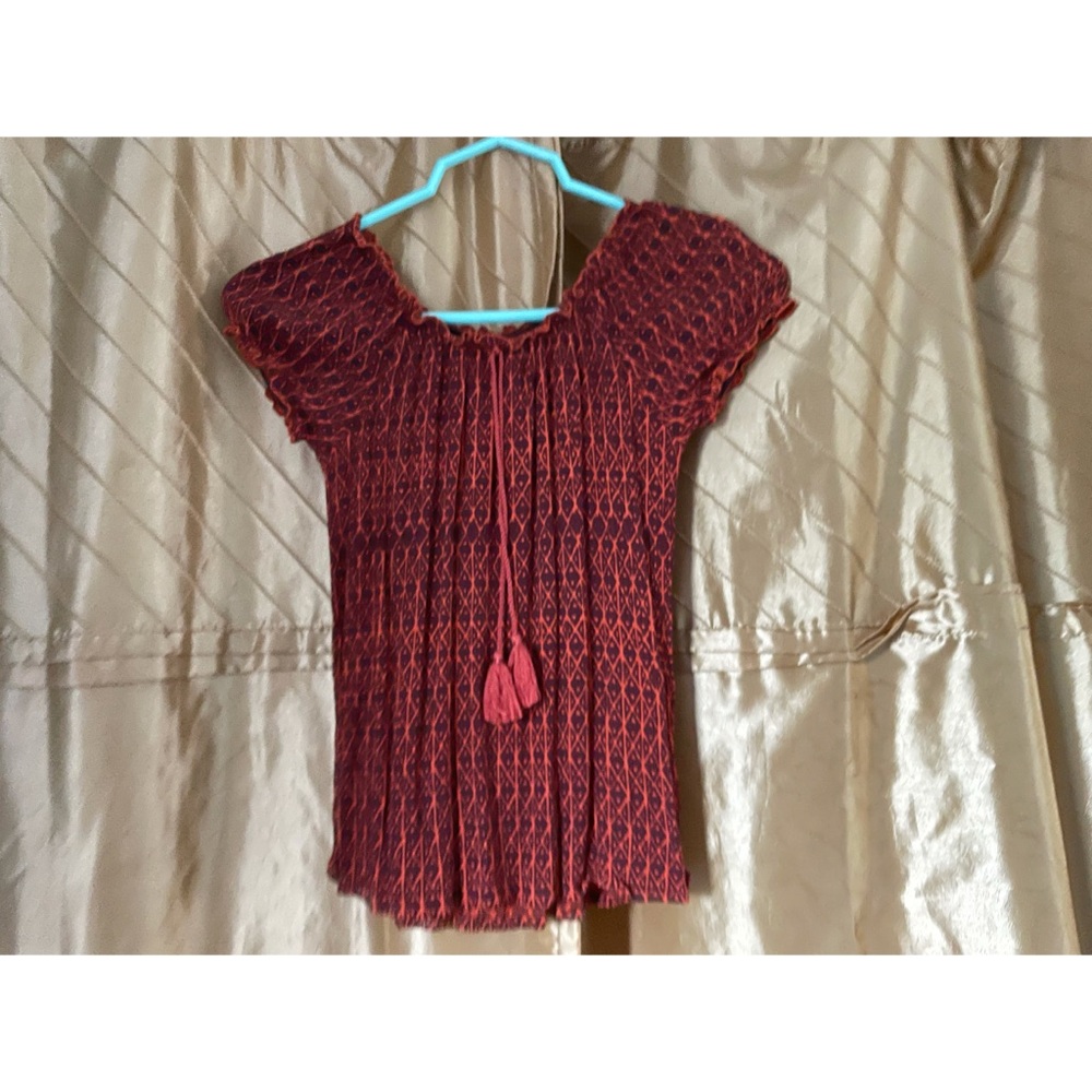 Manaola Girl’s Large top